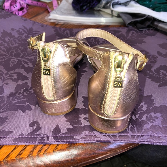 STUART WEITZMAN SIZE 2 PENELOPE NOLA ROSE GOLD SANDAL ANKLE STRAP ZIP UP BACK - Picture 3 of 7